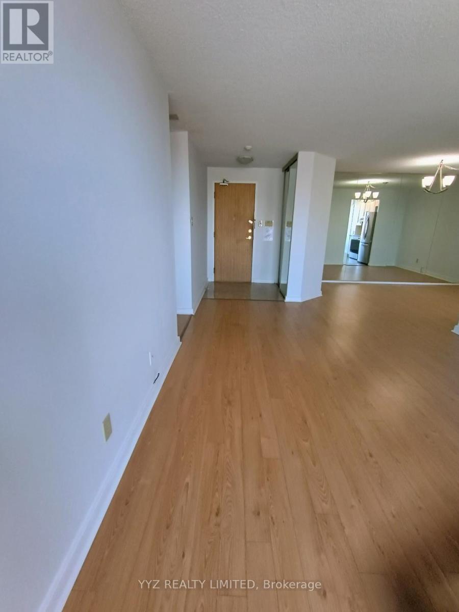 1602 - 1101 Steeles Avenue W, Toronto, Ontario  M2R 3W5 - Photo 2 - C13046170