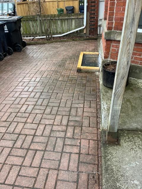 201 - 31 D'arcy Street, Toronto, Ontario  M5T 1J8 - Photo 2 - C13046178