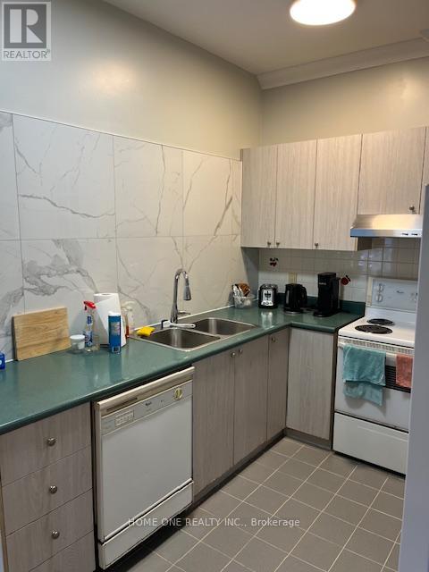 201 - 31 D'arcy Street, Toronto, Ontario  M5T 1J8 - Photo 8 - C13046178