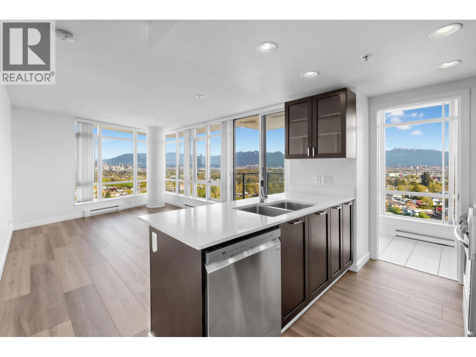 2102 4815 Eldorado Mews, Vancouver, British Columbia  V5R 0B2 - Photo 6 - R3115528