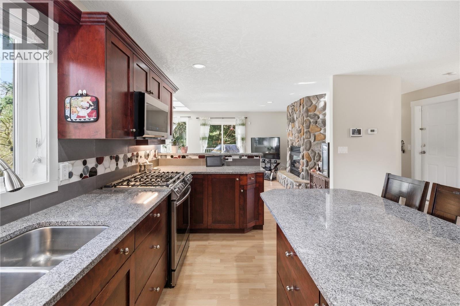 81 Chilco Ridge Pl, View Royal, British Columbia  V9B 5Z7 - Photo 13 - 1030585