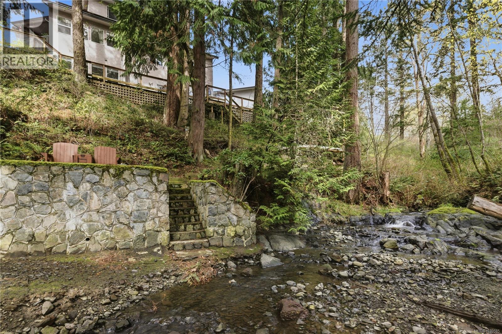 81 Chilco Ridge Pl, View Royal, British Columbia  V9B 5Z7 - Photo 4 - 1030585