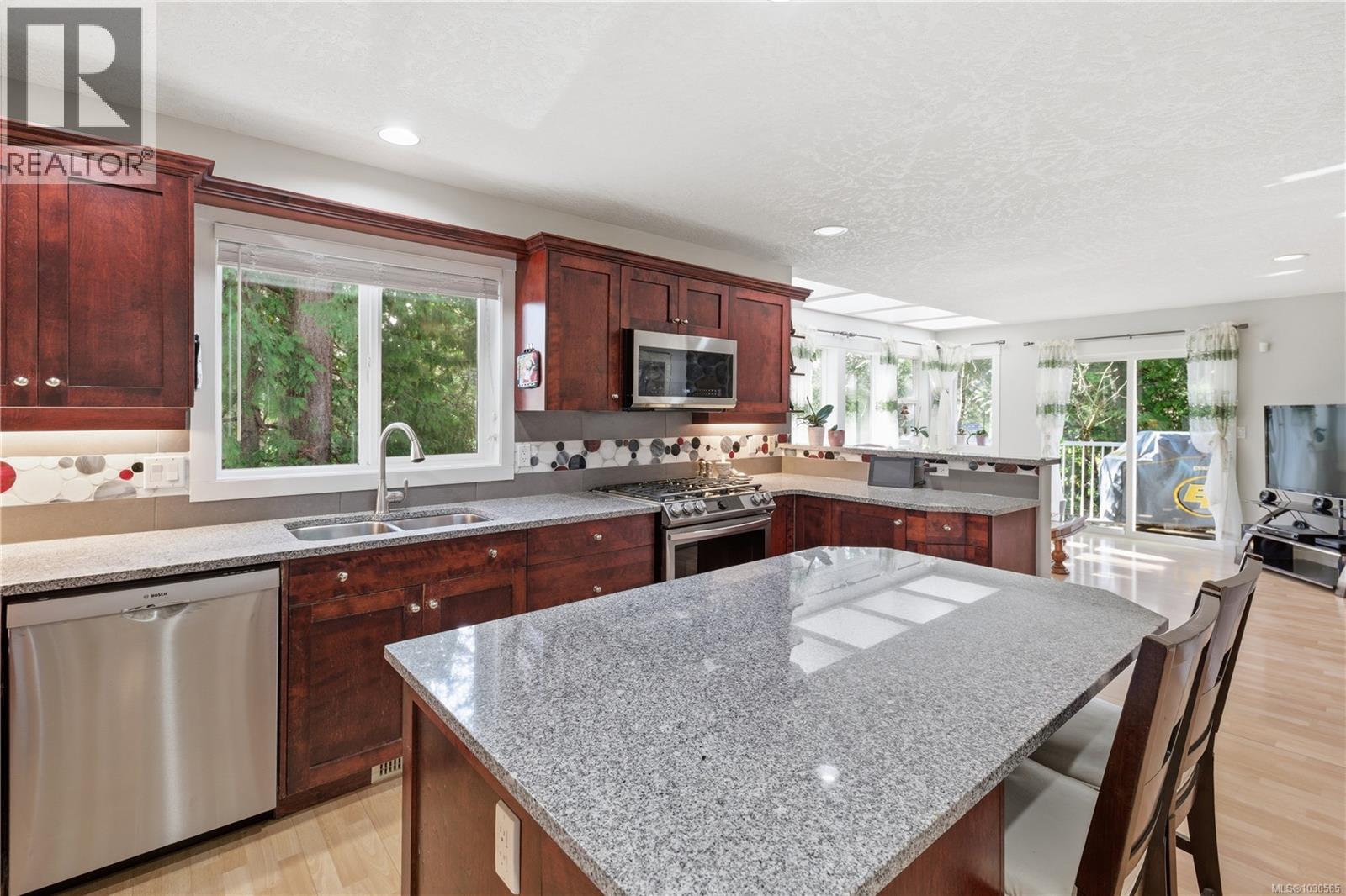 81 Chilco Ridge Pl, View Royal, British Columbia  V9B 5Z7 - Photo 14 - 1030585