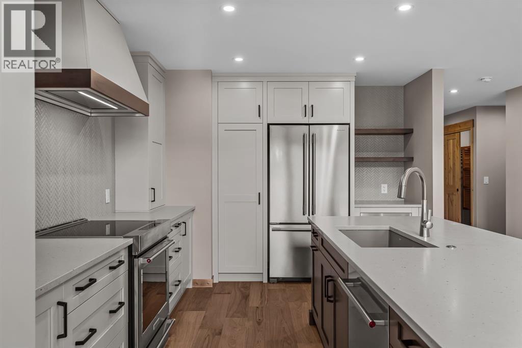 20 Policeman's Creek Mews, Canmore, Alberta  T1W 0P4 - Photo 7 - A2305217