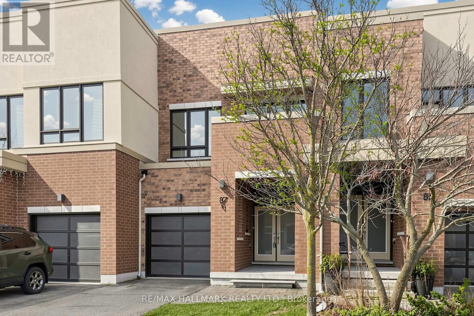 87 Dariole Drive, Richmond Hill, Ontario  L4E 0Z4 - Photo 2 - N13046180