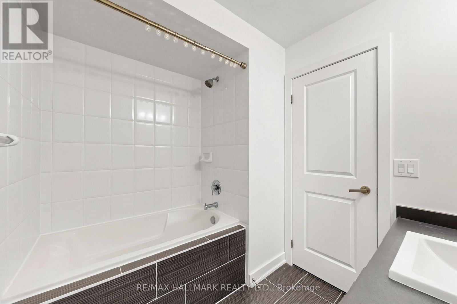 87 Dariole Drive, Richmond Hill, Ontario  L4E 0Z4 - Photo 37 - N13046180