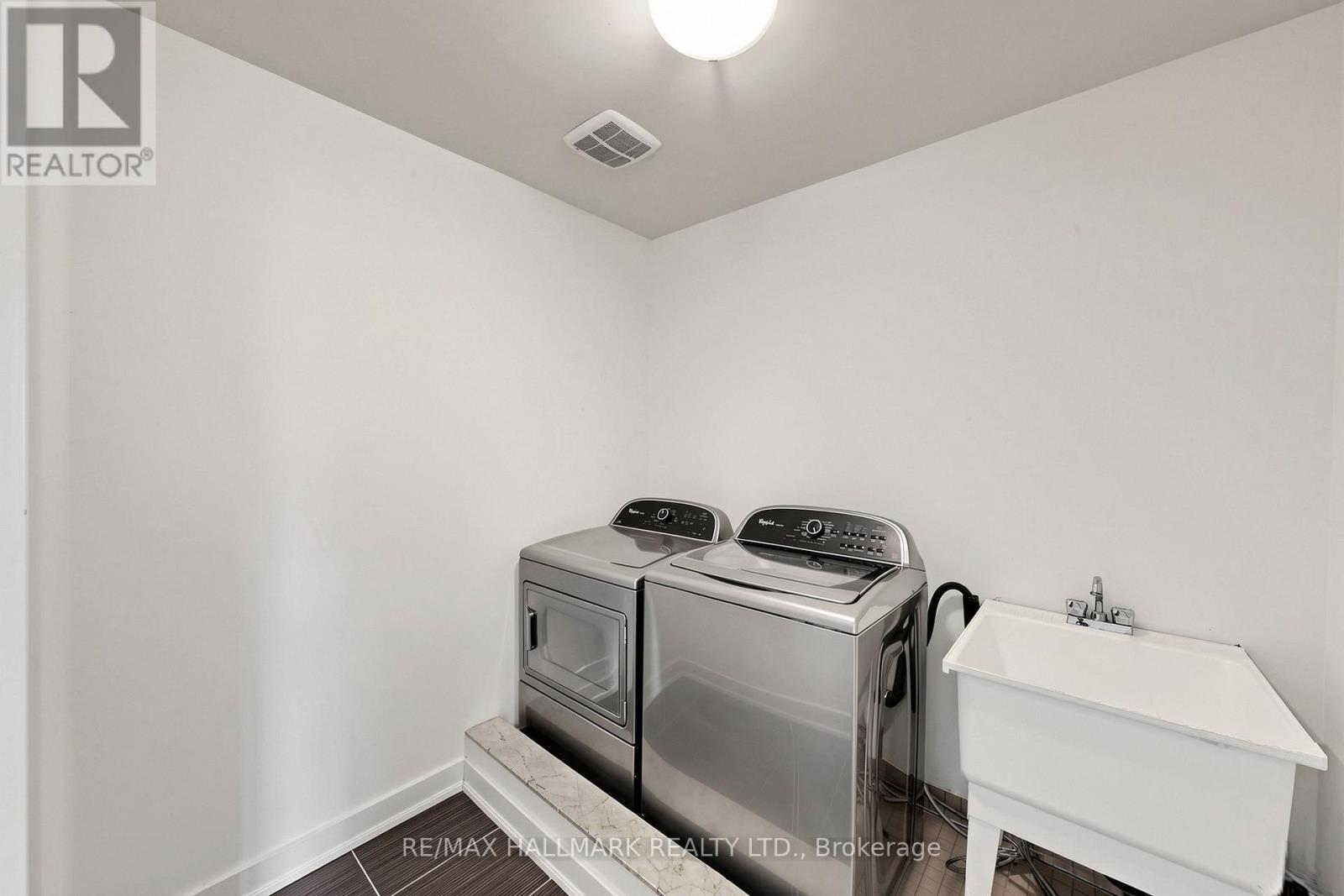 87 Dariole Drive, Richmond Hill, Ontario  L4E 0Z4 - Photo 38 - N13046180