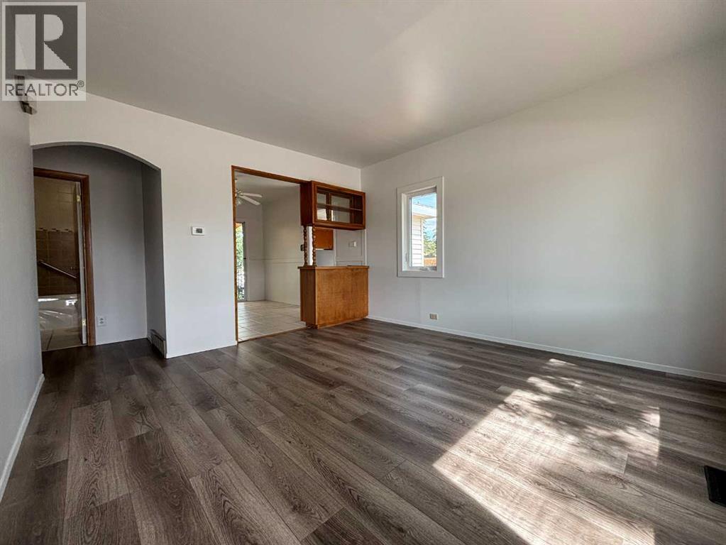 307 Centre Avenue, Coutts, Alberta  T0K 0N0 - Photo 7 - A2286761