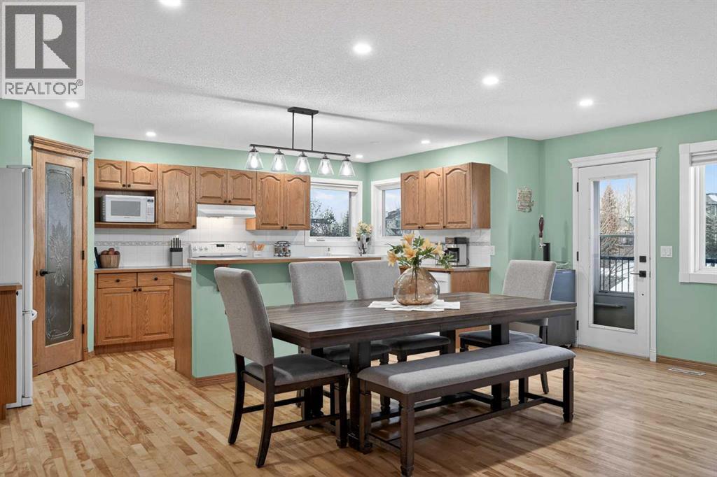 112 West Creek Close, Chestermere, Alberta  T1X 1M2 - Photo 8 - A2303728