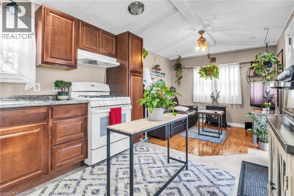 33 Pitt Street, Port Burwell, Ontario  N0J 1T0 - Photo 4 - 40821762