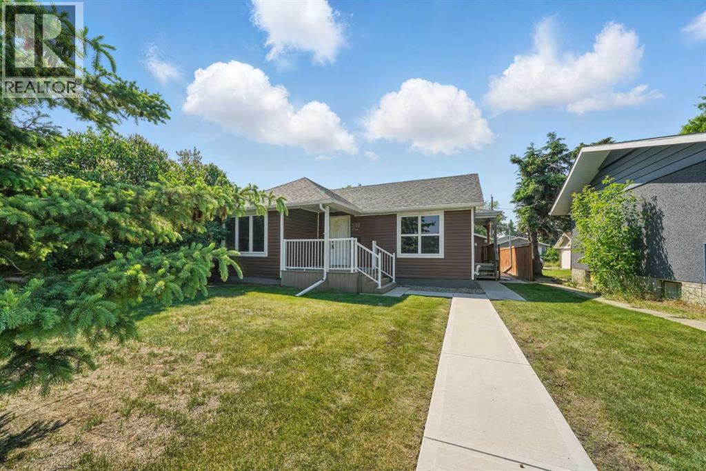 3717 45 Street, Red Deer, Alberta  T4N 1J3 - Photo 1 - A2273872