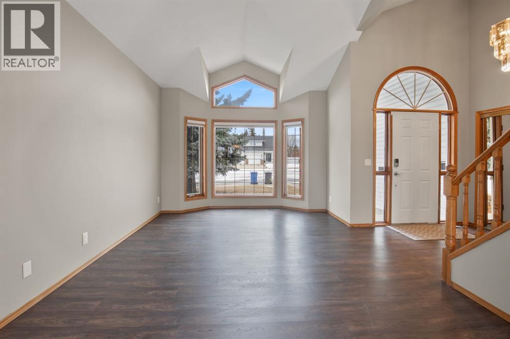 87 Denison Crescent, Red Deer, Alberta  T4R 2E9 - Photo 4 - A2295335