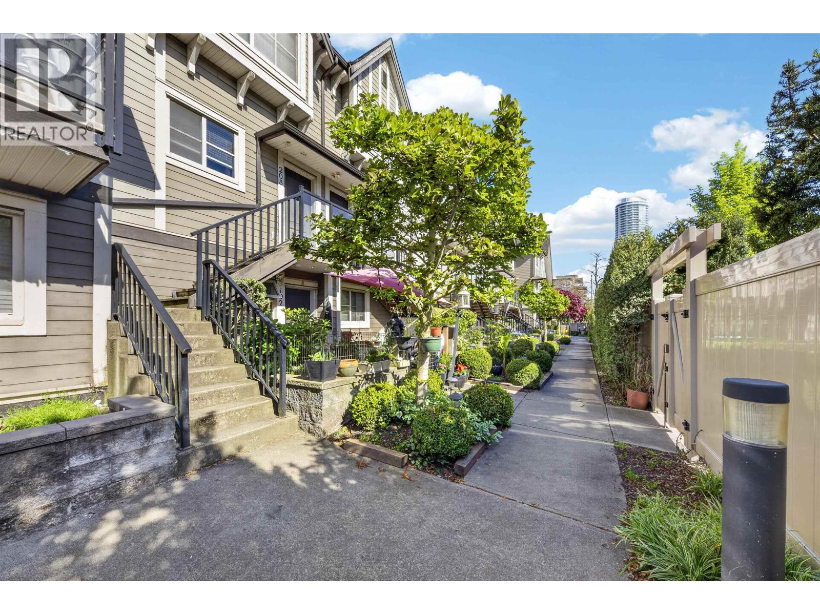 203 7159 Stride Avenue, Burnaby, British Columbia  V3N 1T8 - Photo 6 - R3115581