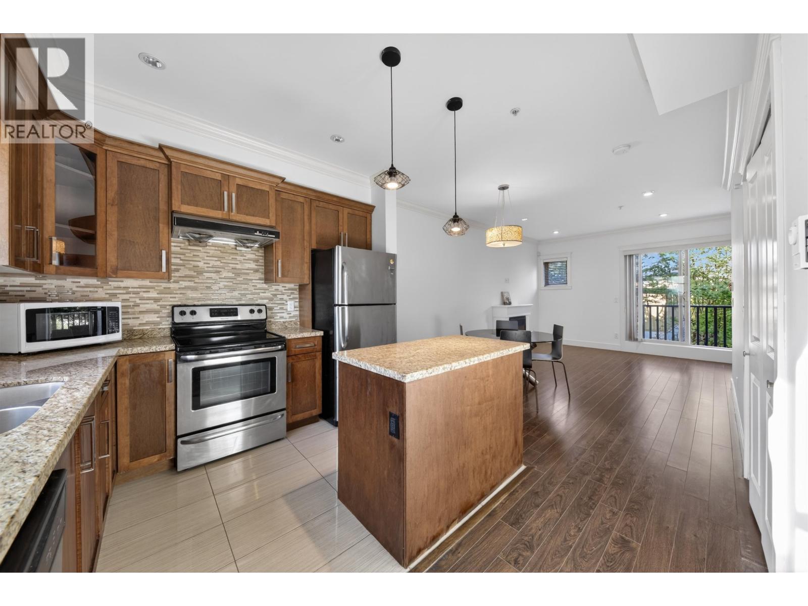 203 7159 Stride Avenue, Burnaby, British Columbia  V3N 1T8 - Photo 10 - R3115581