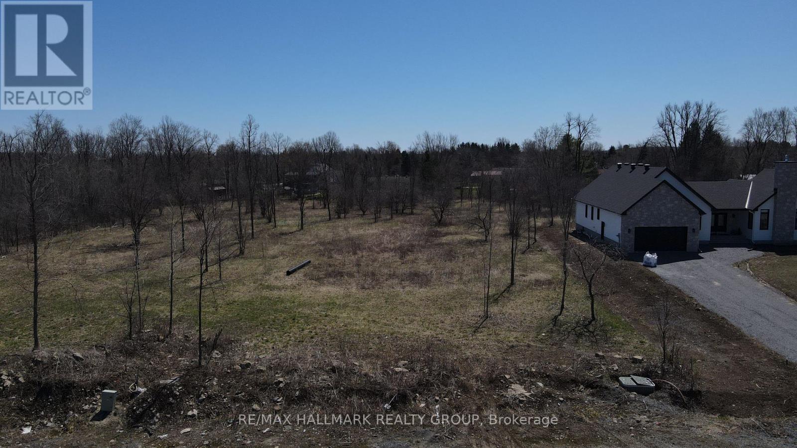 1729 Metcalfe Farm Drive, Ottawa, Ontario  K0A 2P0 - Photo 2 - X13046184