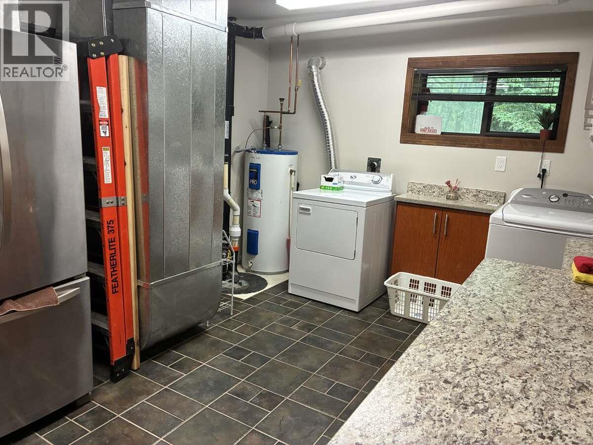 7429 Sunnybrae Canoe Point Road Unit# 22, Tappen, British Columbia  V0E 2X1 - Photo 16 - 10384378