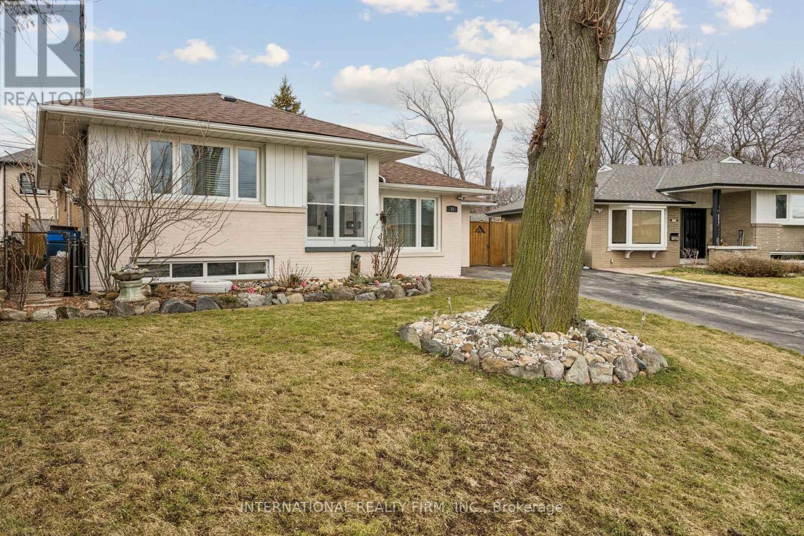 48 Holford Crescent, Toronto, Ontario  M1T 1M2 - Photo 8 - E12923584