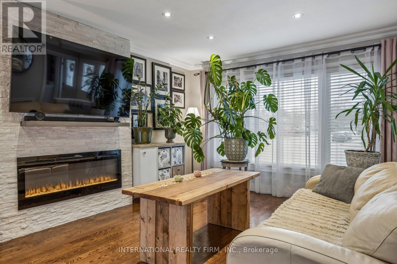 48 Holford Crescent, Toronto, Ontario  M1T 1M2 - Photo 6 - E12923584