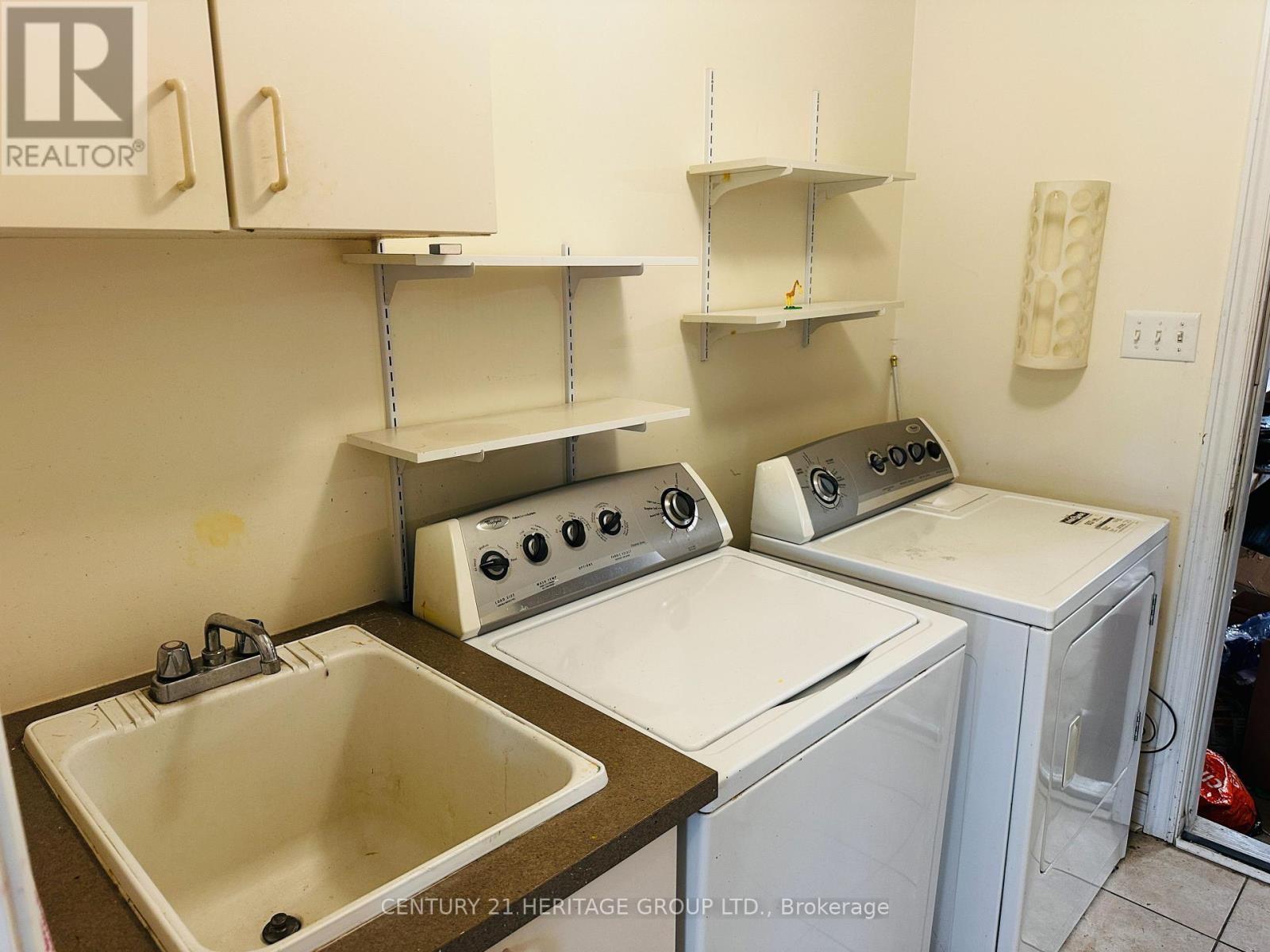 97 Maroon Drive, Richmond Hill, Ontario  L4E 5B6 - Photo 33 - N12947268