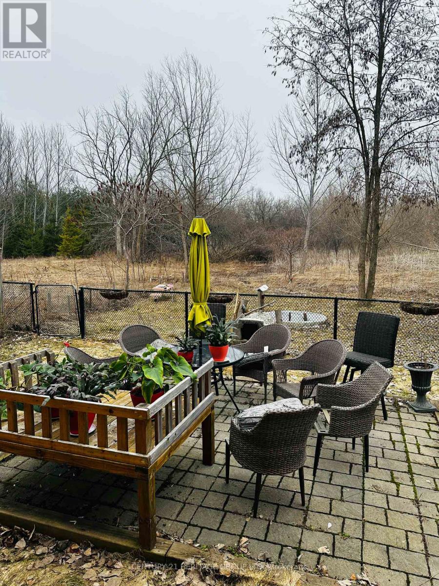 97 Maroon Drive, Richmond Hill, Ontario  L4E 5B6 - Photo 38 - N12947268