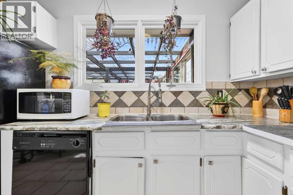 928 Pinecliff Drive Ne, Calgary, Alberta  T1Y 3Y2 - Photo 11 - A2299116