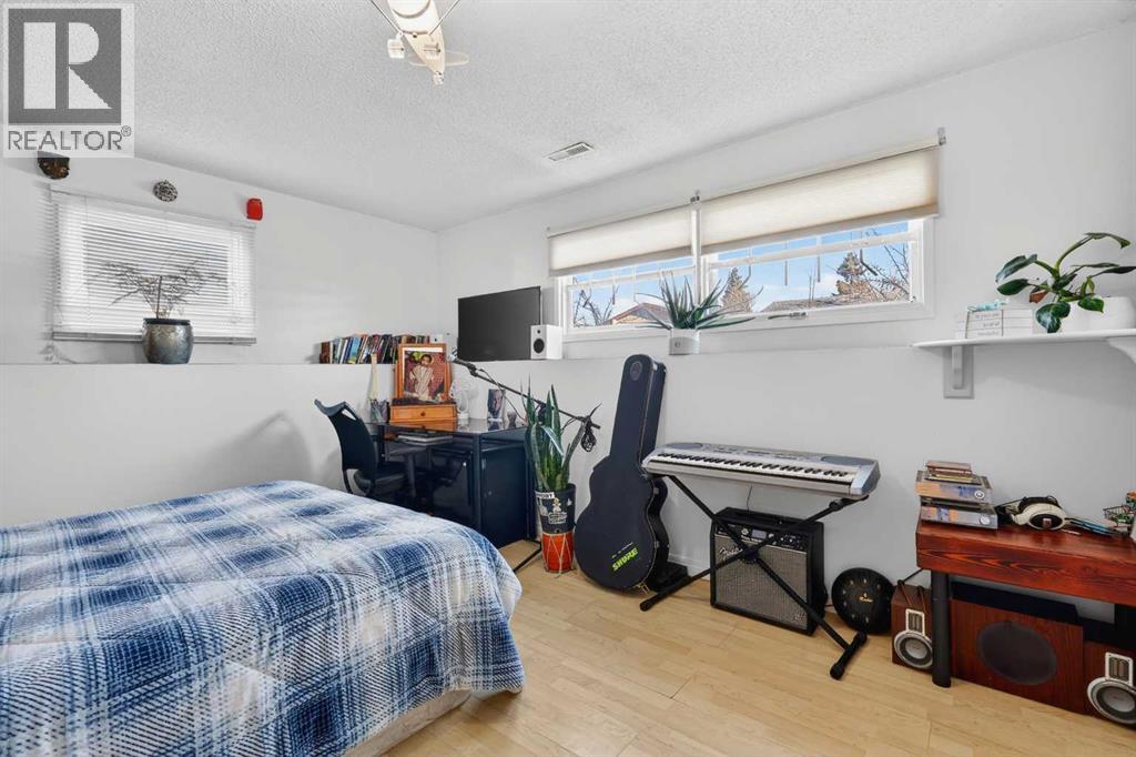 928 Pinecliff Drive Ne, Calgary, Alberta  T1Y 3Y2 - Photo 30 - A2299116