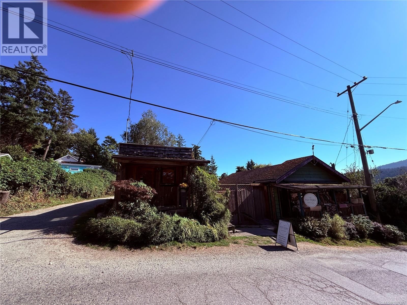 2909 Fulford-Ganges Rd Sw, Salt Spring, British Columbia  V8K 1X6 - Photo 4 - 1033323