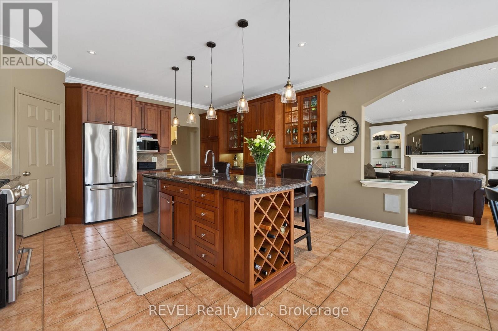 4266 Clubview Drive, Burlington, Ontario  L7M 4X2 - Photo 18 - W13046200