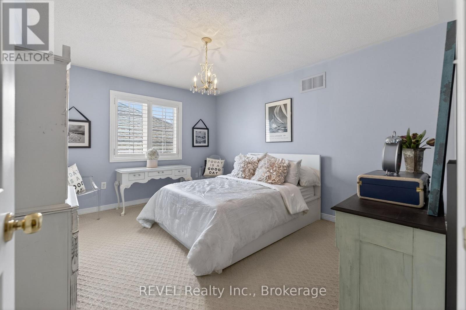 4266 Clubview Drive, Burlington, Ontario  L7M 4X2 - Photo 31 - W13046200