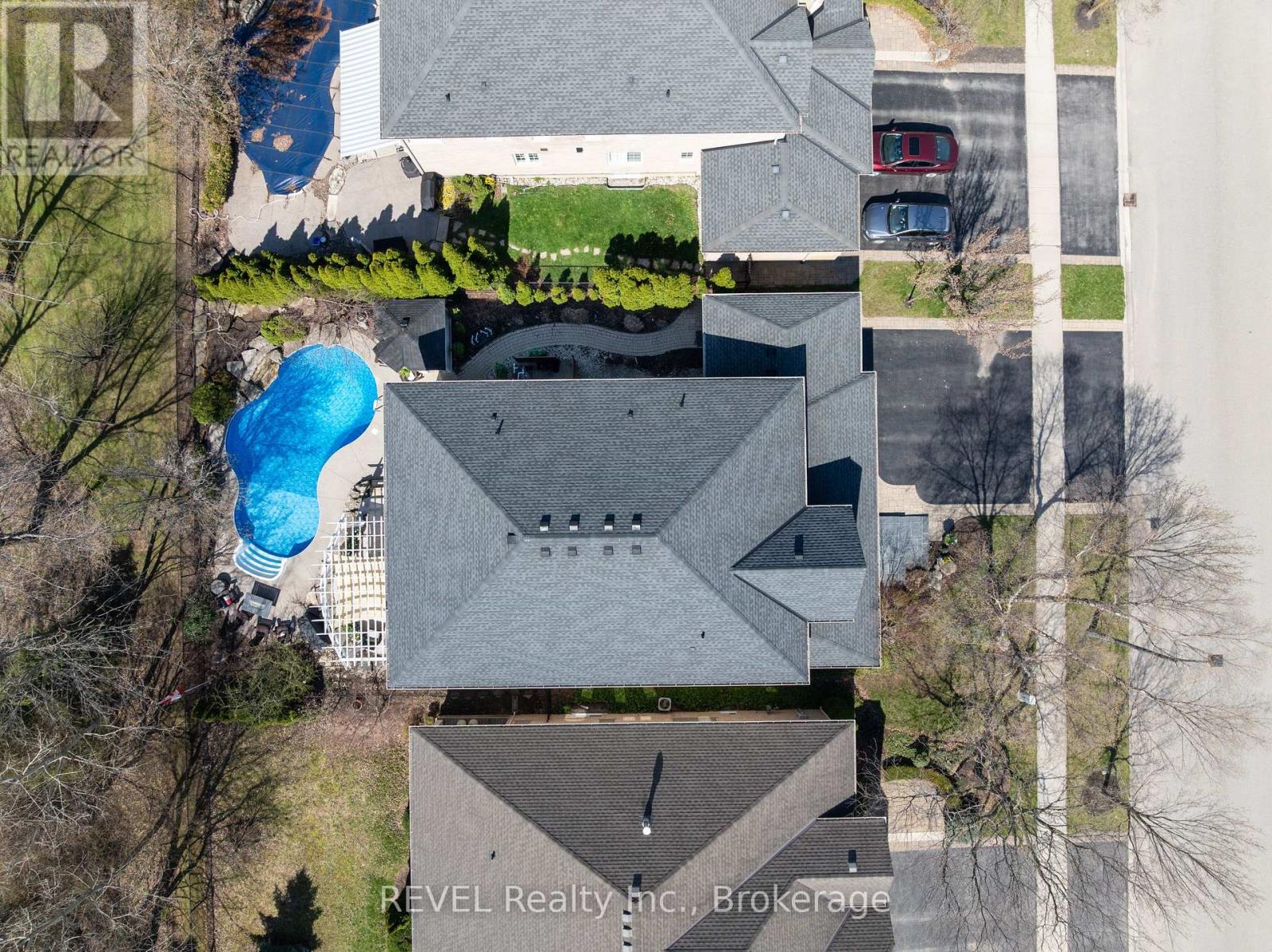 4266 Clubview Drive, Burlington, Ontario  L7M 4X2 - Photo 49 - W13046200