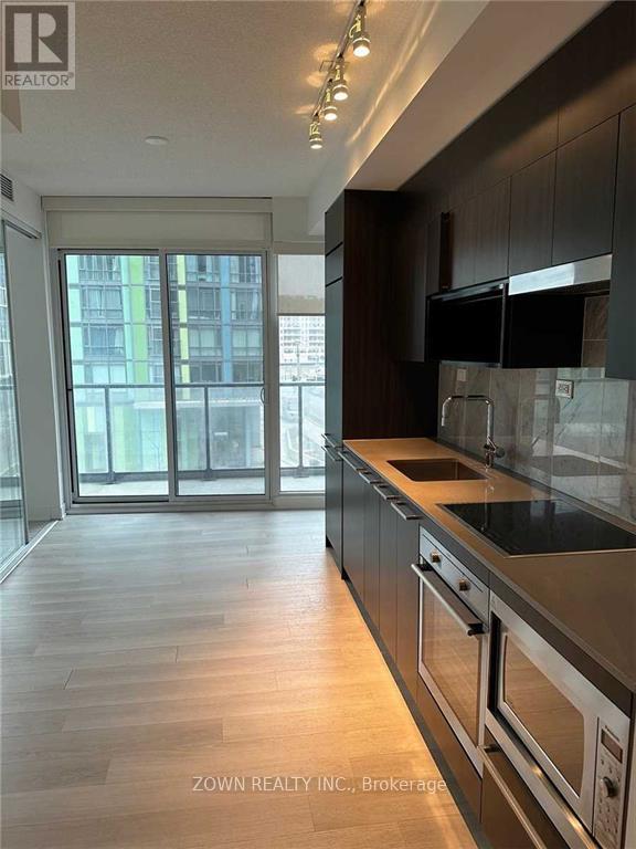 302 - 90 Queens Wharf Road, Toronto, Ontario  M5V 0J4 - Photo 5 - C13046198