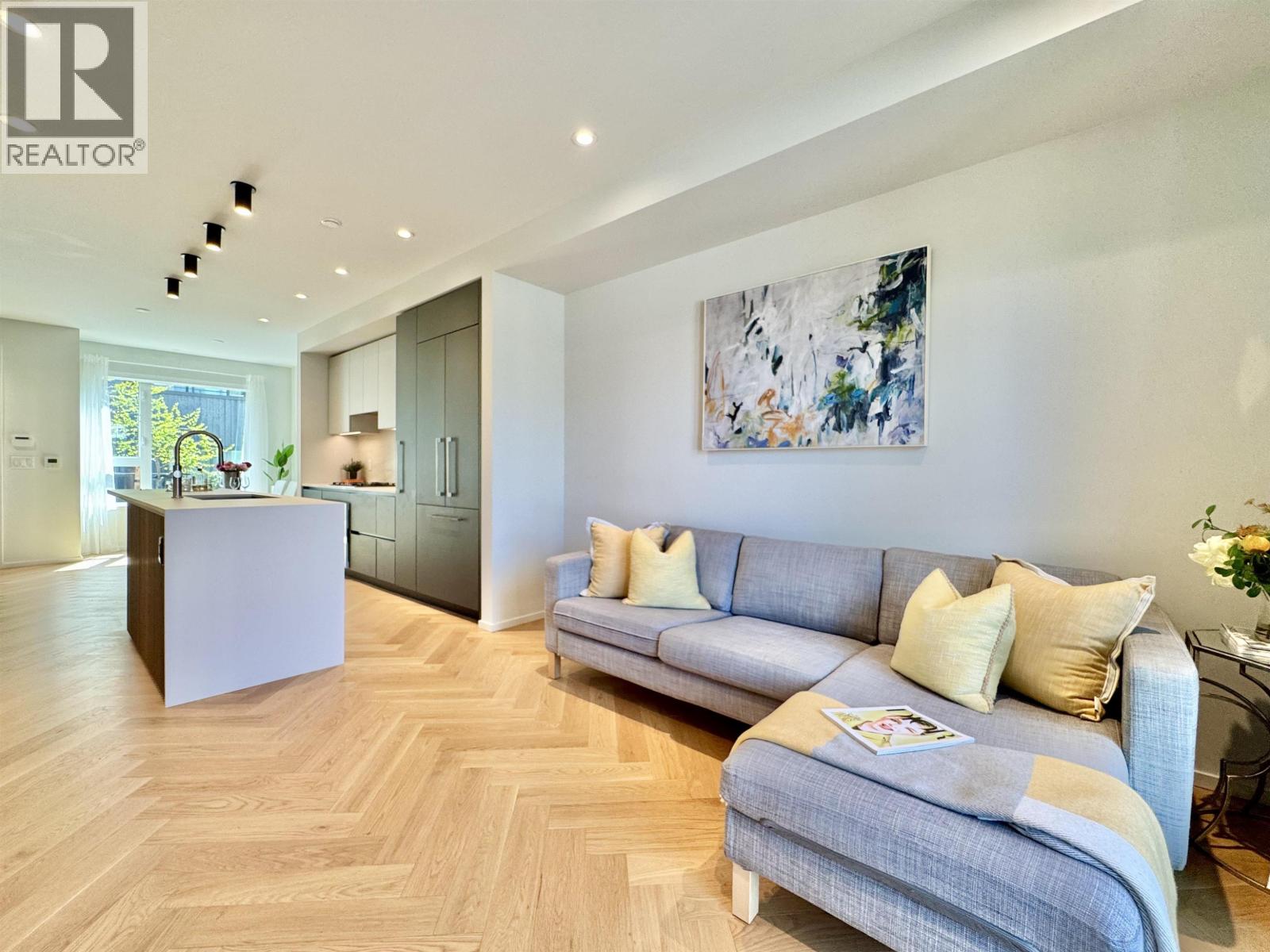 173 805 W 49TH AVENUE, Vancouver, British Columbia