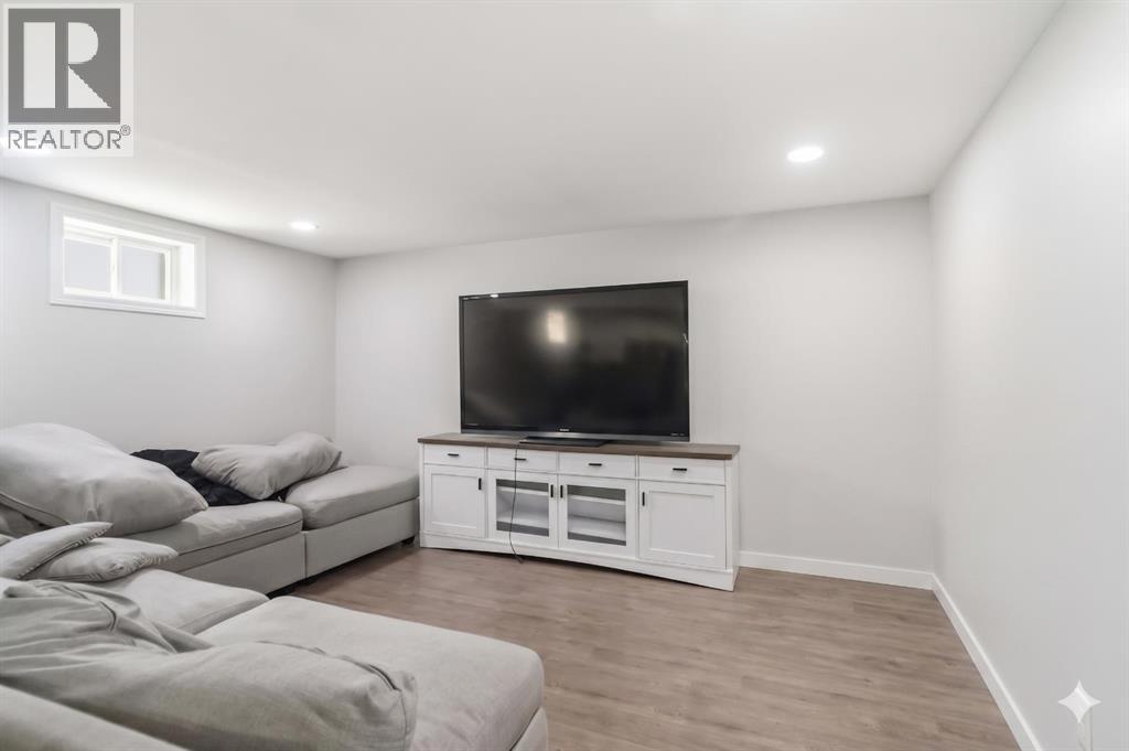 13 Mcleod Street, Fort Mcmurray, Alberta  T9H 1Z4 - Photo 26 - A2304442