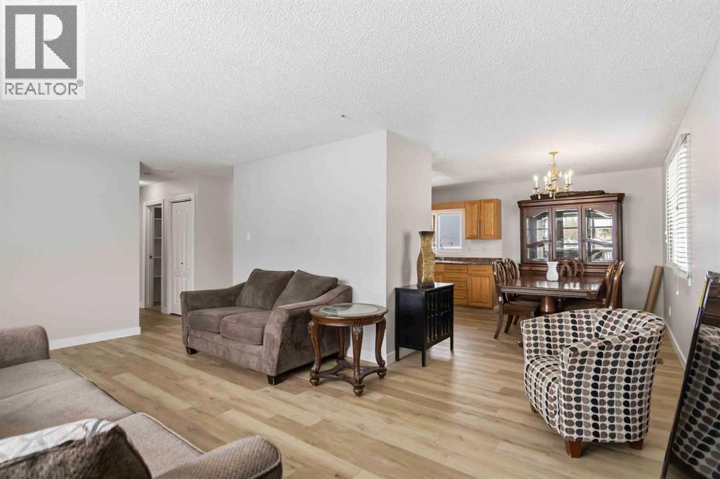 13 Mcleod Street, Fort Mcmurray, Alberta  T9H 1Z4 - Photo 10 - A2304442