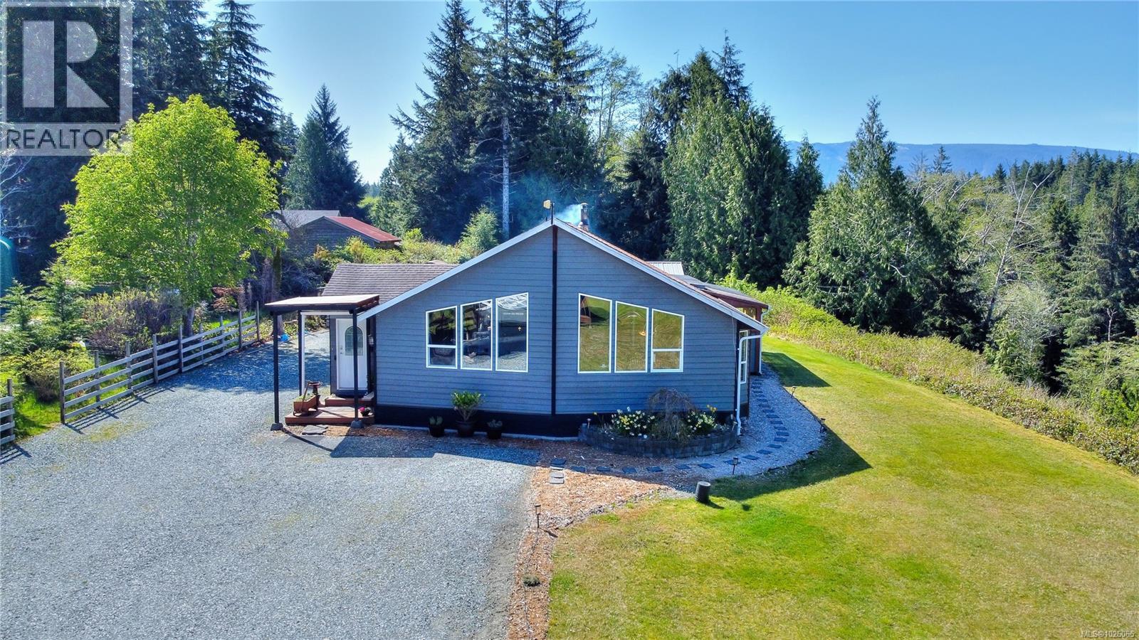 1101 Ewen Rd, Hyde Creek, British Columbia  V0N 2R0 - Photo 2 - 1026065