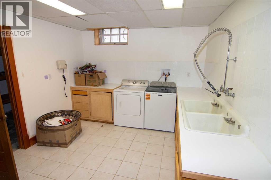 110 Scarboro Avenue Sw, Calgary, Alberta  T3H 2H1 - Photo 31 - A2304931