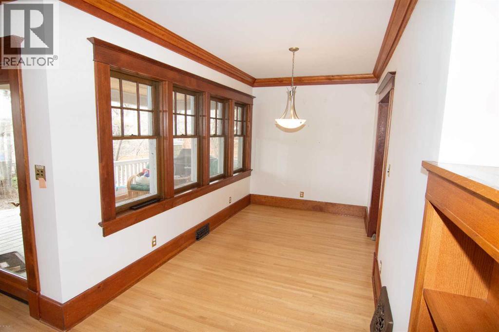 110 Scarboro Avenue Sw, Calgary, Alberta  T3H 2H1 - Photo 11 - A2304931