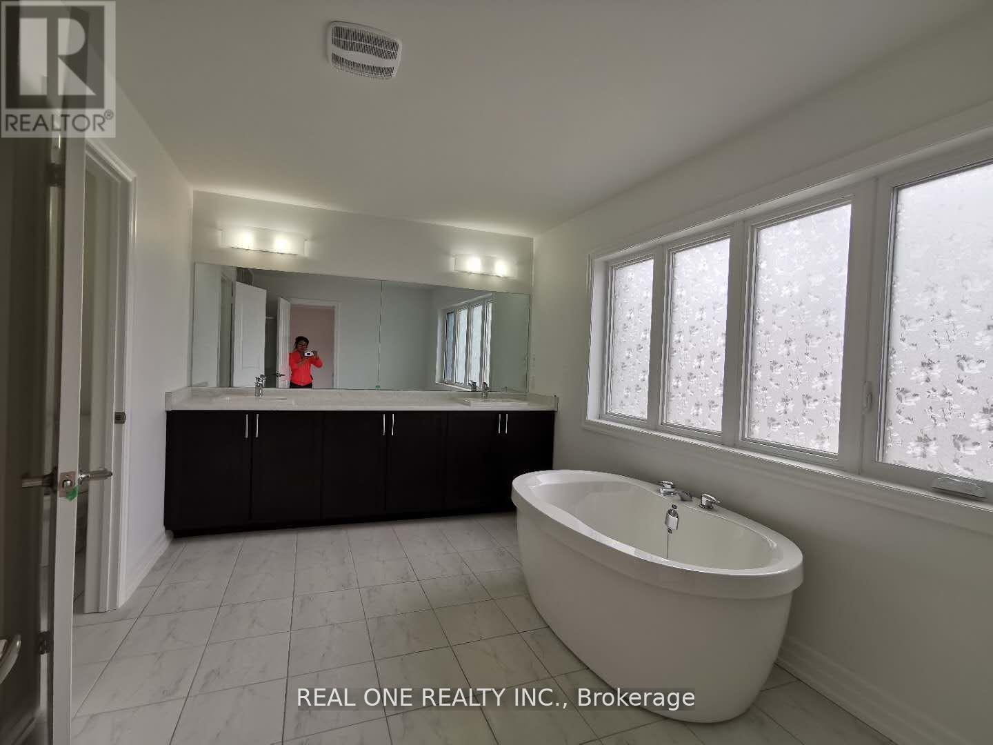 Unknown Address, ,     - Photo 15 - N13046204