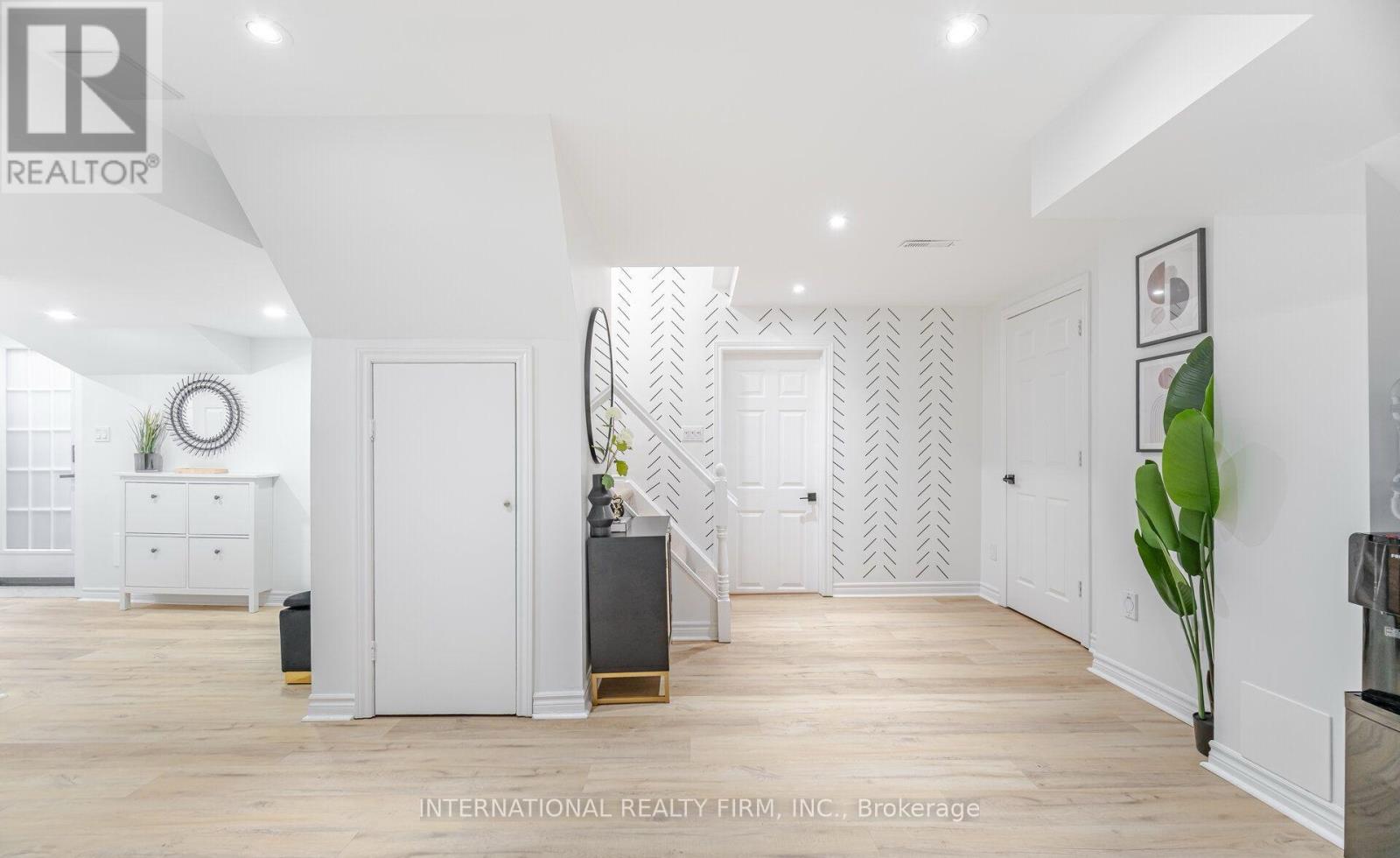 102 Tanager Square, Brampton, Ontario  L6Z 1X2 - Photo 8 - W13046206