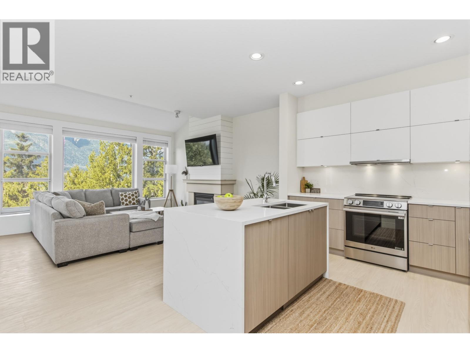 17 1026 Glacier View Drive, Squamish, British Columbia  V8B 0G1 - Photo 2 - R3115633