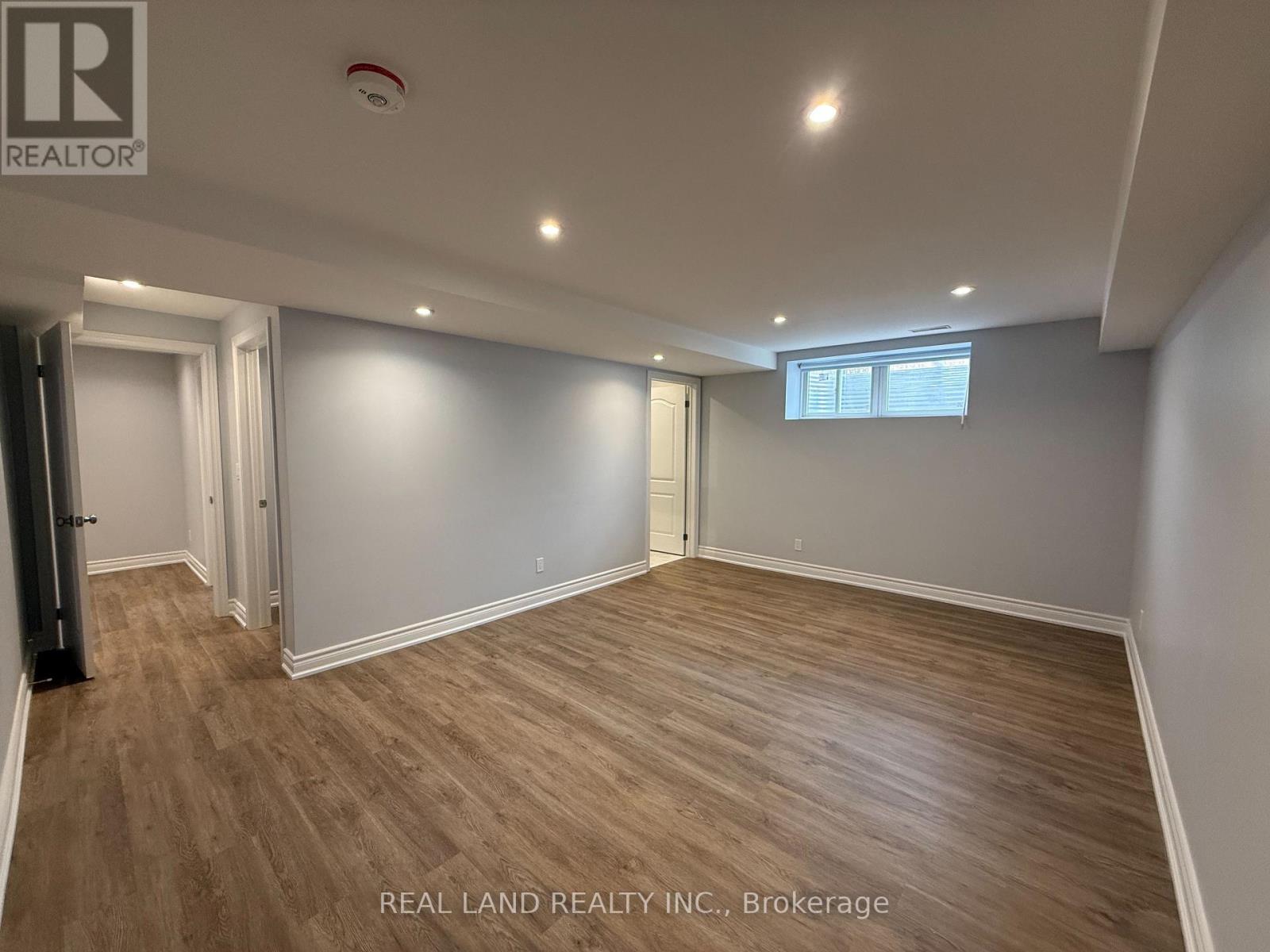 3 (Basement) - 220 Millard Avenue, Newmarket, Ontario  L3Y 1Z2 - Photo 11 - N13043874