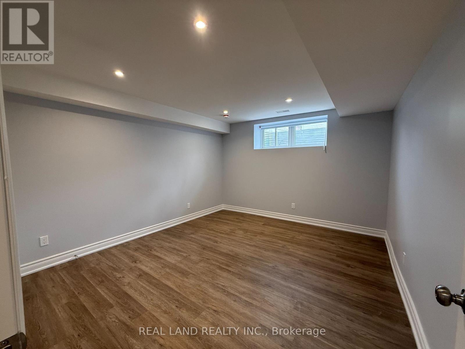 3 (Basement) - 220 Millard Avenue, Newmarket, Ontario  L3Y 1Z2 - Photo 9 - N13043874