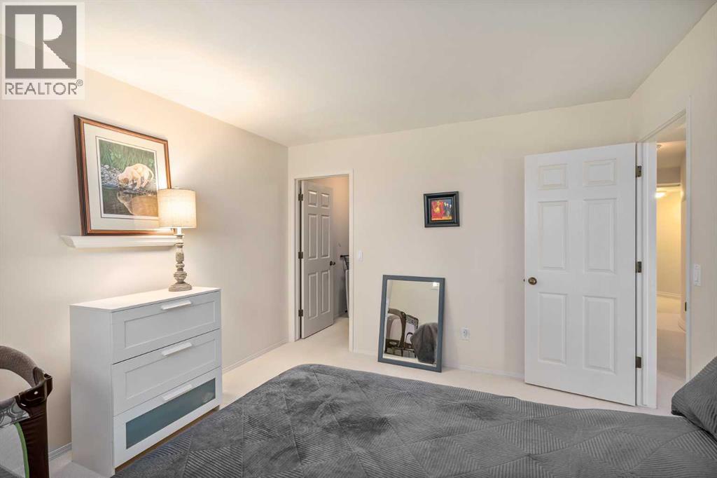 28 Hamptons Rise Nw, Calgary, Alberta  T3A 5E6 - Photo 23 - A2304593