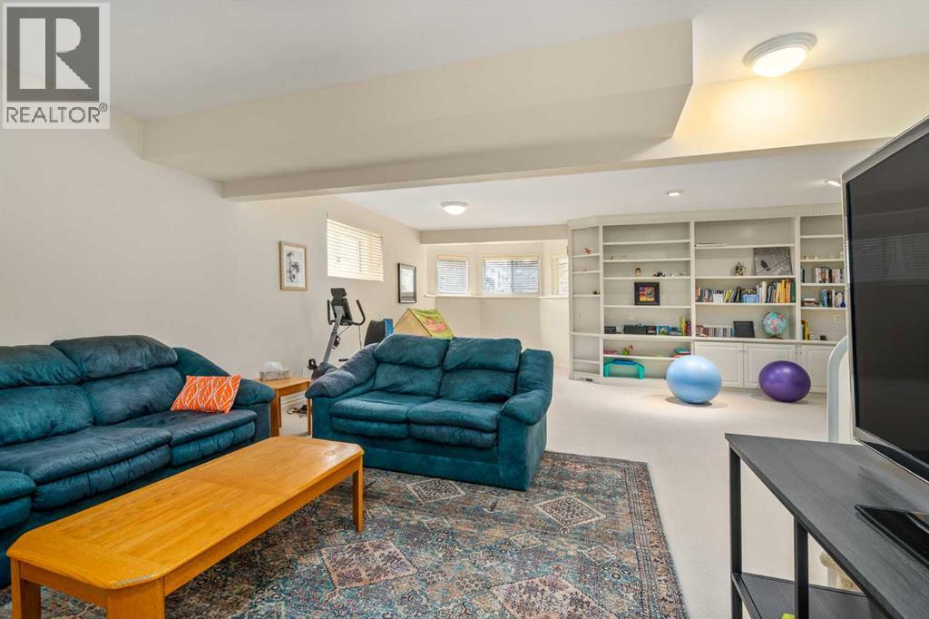 28 Hamptons Rise Nw, Calgary, Alberta  T3A 5E6 - Photo 27 - A2304593