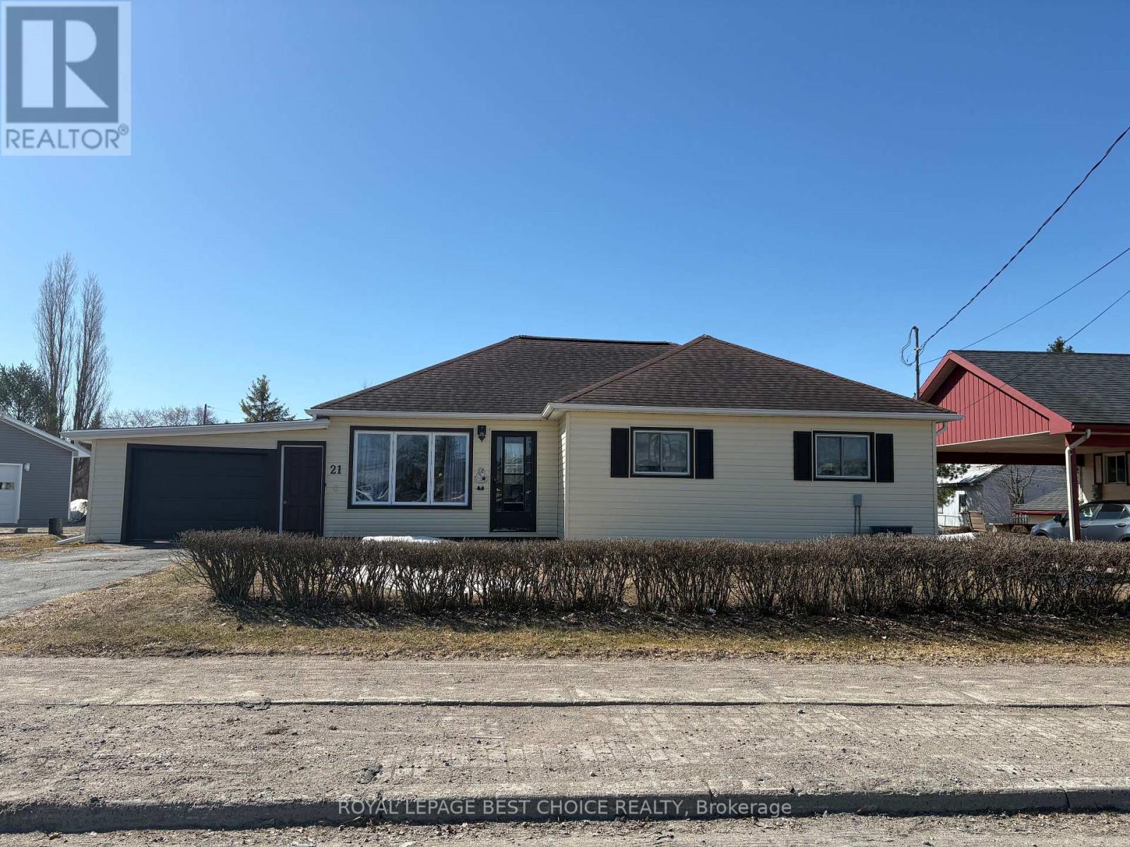 21 10th Street, Armstrong (Earlton), Ontario  P0J 1H0 - Photo 2 - T13046214