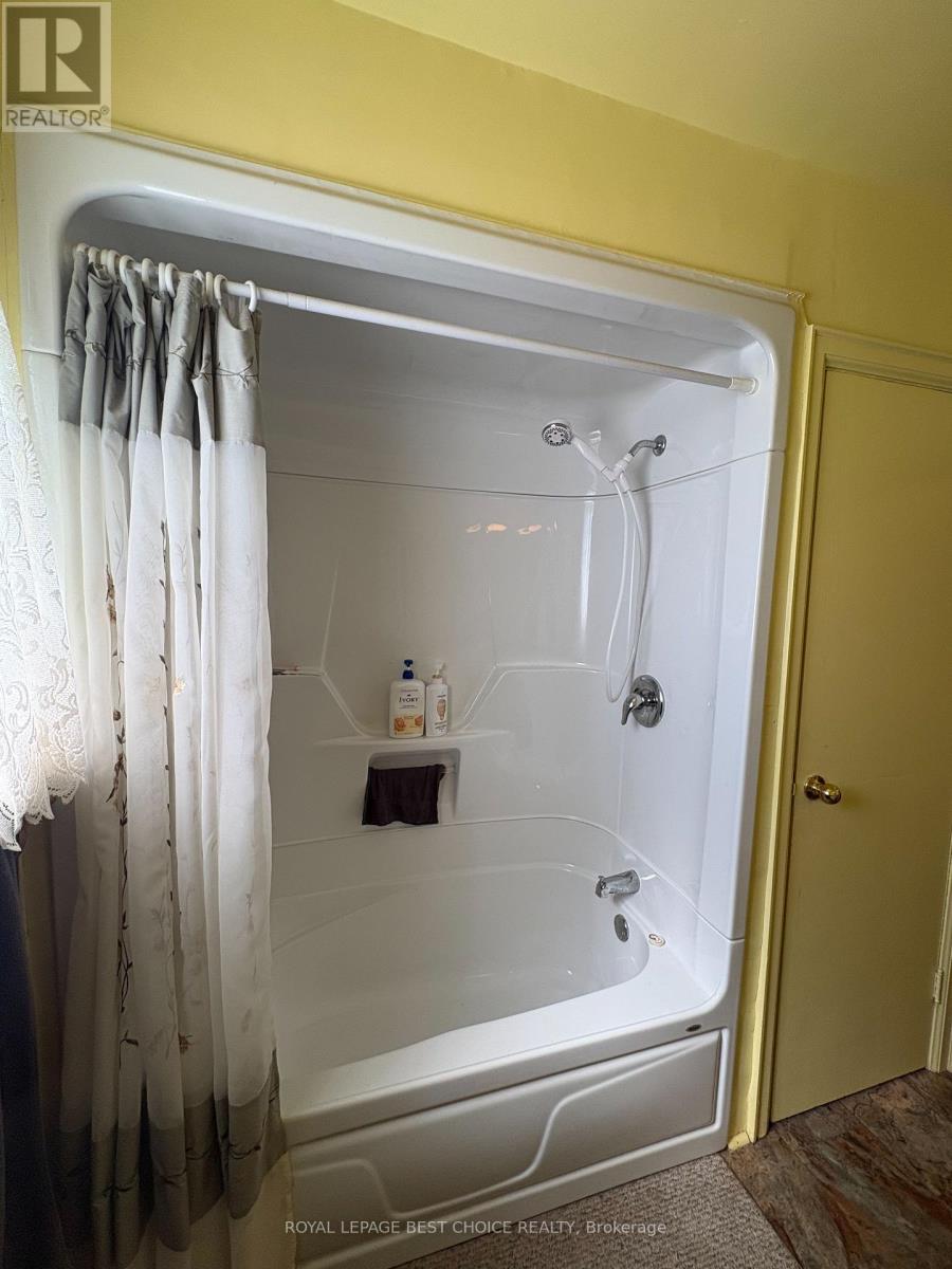 21 10th Street, Armstrong (Earlton), Ontario  P0J 1H0 - Photo 21 - T13046214