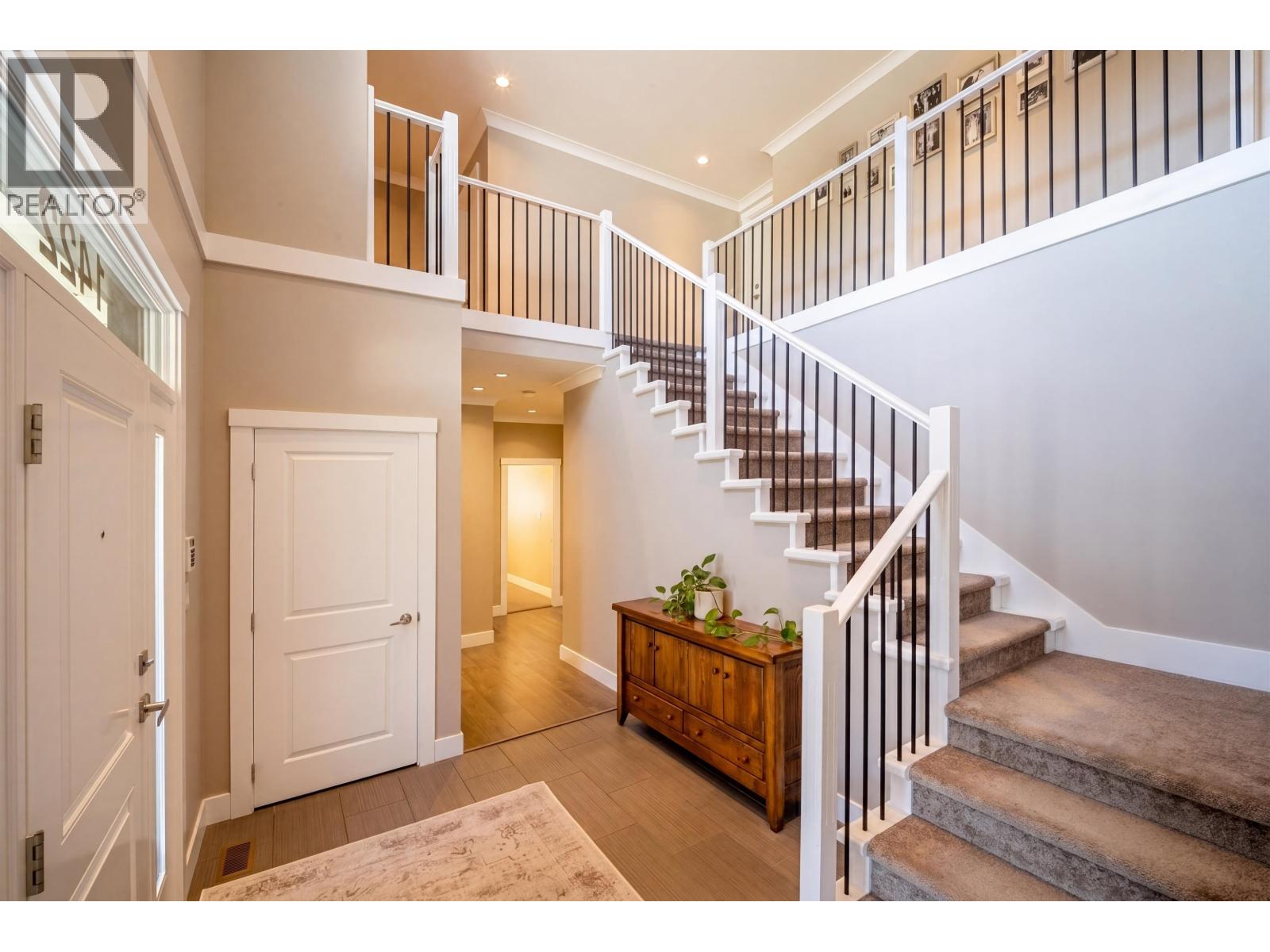 1422 Maple Crescent, Squamish, British Columbia  V0N 1H0 - Photo 4 - R3115874