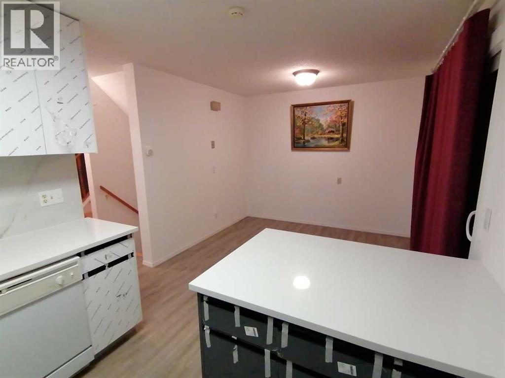 22 Whitman Close Ne, Calgary, Alberta  Y1Y 4H4 - Photo 8 - A2301673