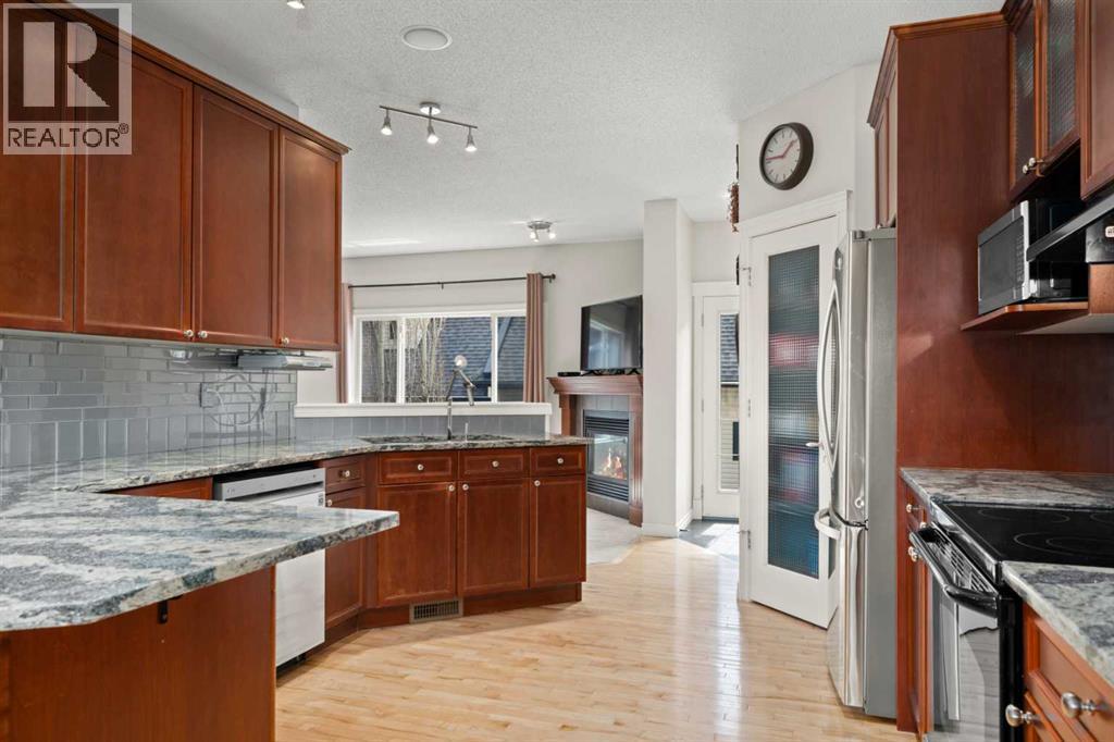 115 Drake Landing Court, Okotoks, Alberta  T1S 2M3 - Photo 9 - A2304652