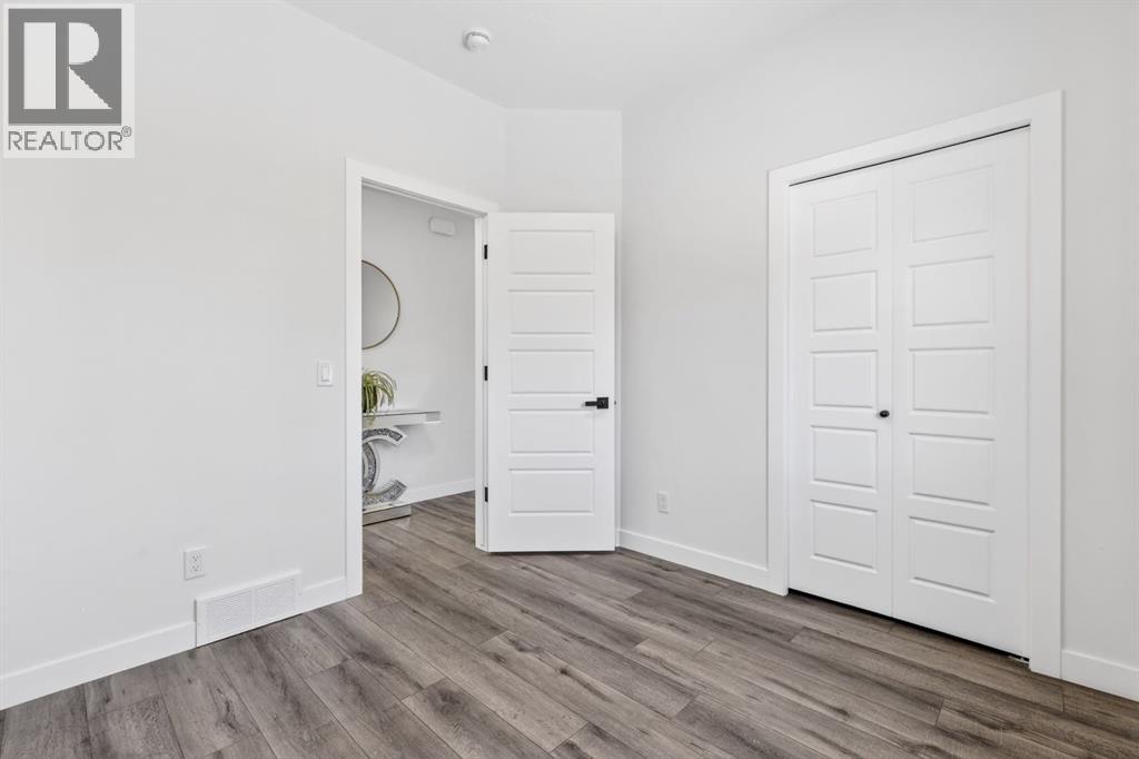 208 Dawson Circle, Chestermere, Alberta  T1X 2R2 - Photo 19 - A2304859